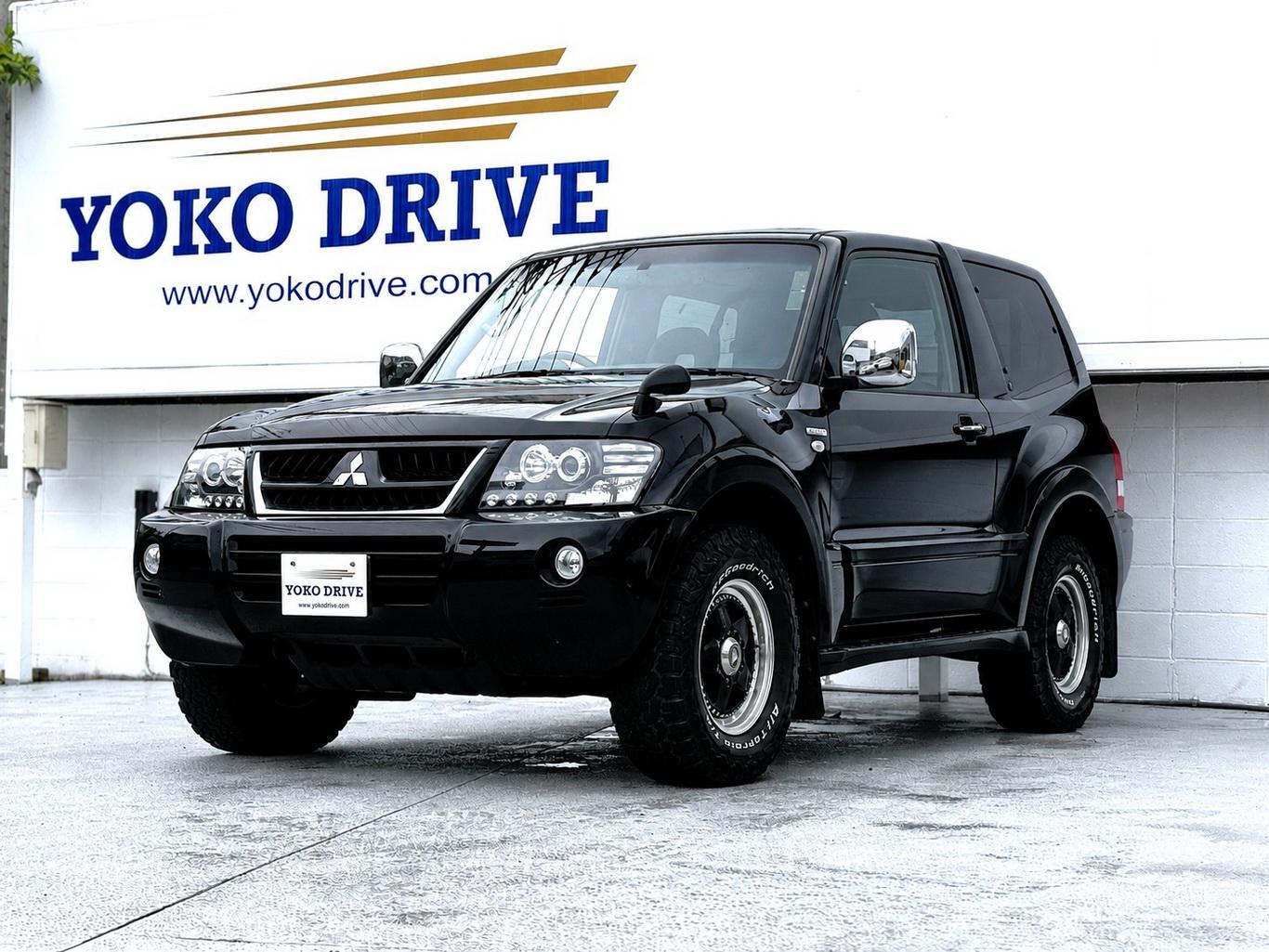 Mitsubishi Pajero Exceed Short- Apple CarPlay