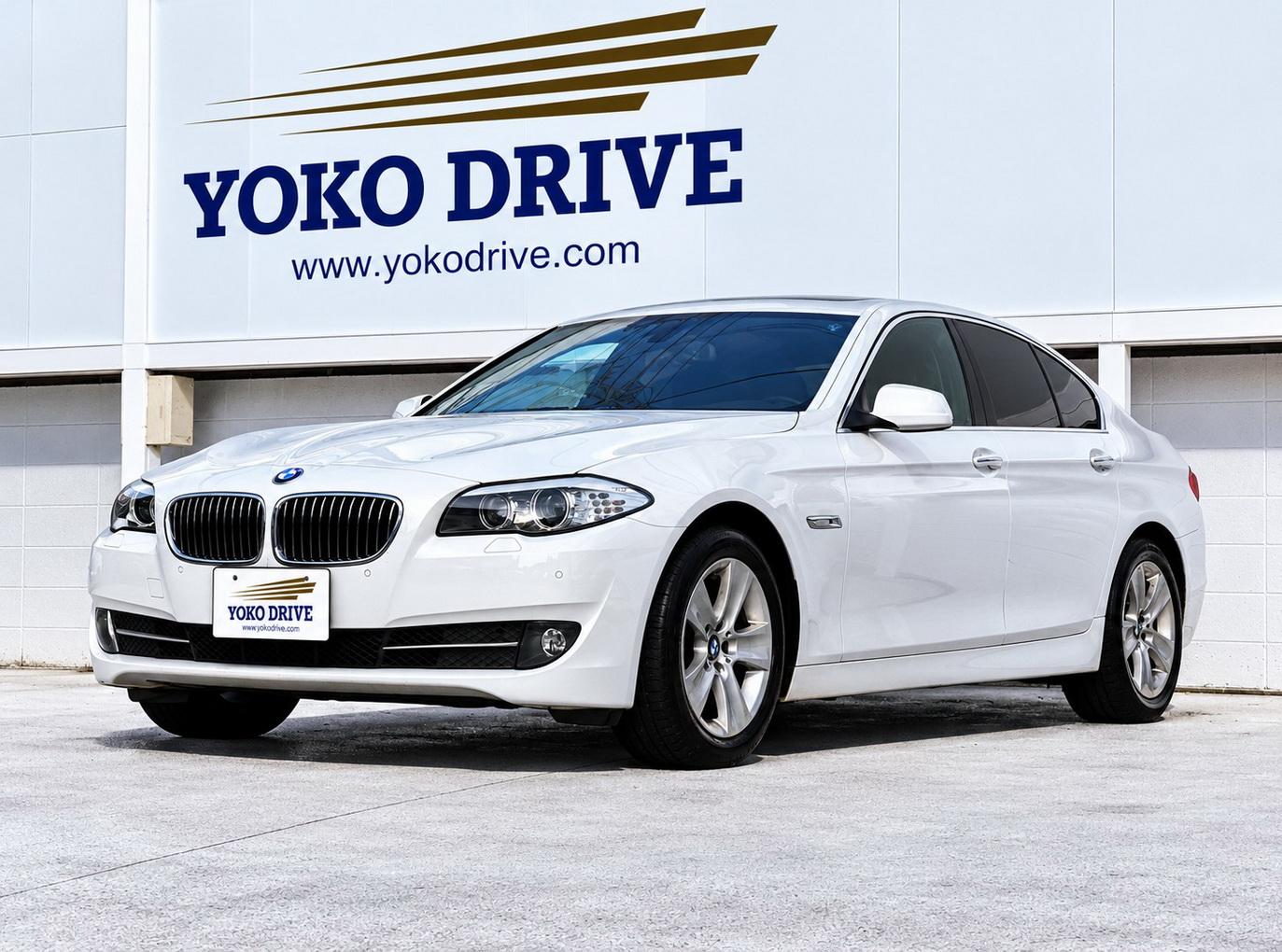 BMW 528i - Fully Loaded Premium
